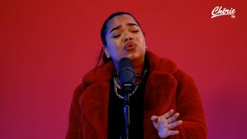 Zoe Wees interprète "Control" en live pour Chérie FM