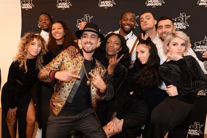 Lartiste et ses danseurs - NRJ Music Awards 2017