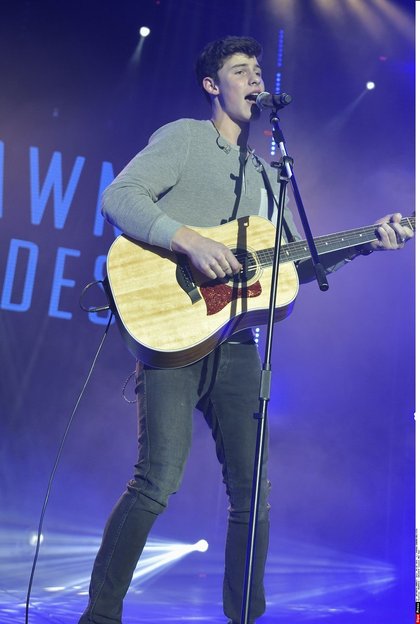 Shawn Mendes - NRJ Music Tour Beauvais 2016