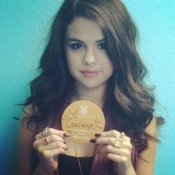 Selena Gomez : je suis une #citizenofhope! Rejoignez moi et @cityofhope pour combattre le cancer, diabète et le sida! 