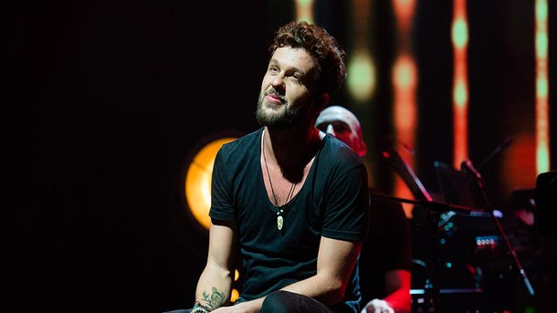 Claudio Capéo dévoile son nouvel album avec un clip inédit!