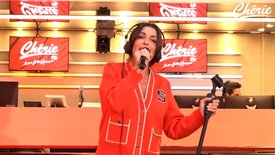 JENIFER "Sauve qui aime" en live dans Le Réveil Chérie