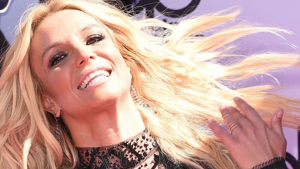 Britney Spears: une chanteuse qui a le cœur sur la main