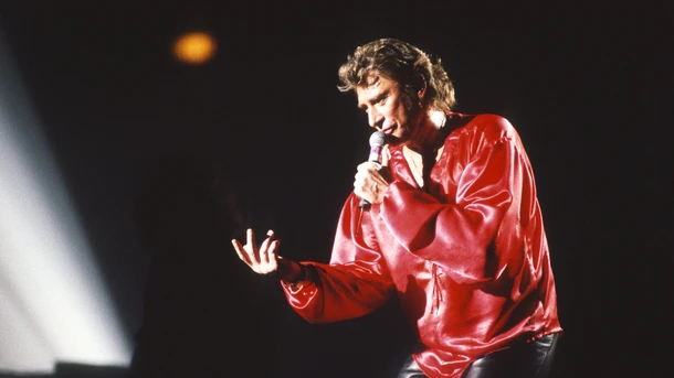 Premier aperçu du biopic sur Johnny Hallyday : Laura Smet et Benjamin Voisin au casting