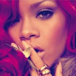 Rihanna dans "California King Bed"