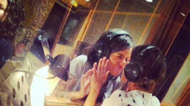 Tal en studio avec Alizée pour un titre surprise !