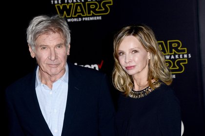 Harrison Ford et Calista Flockhart à la première mondiale de Star Wars Episode VII à Los Angeles