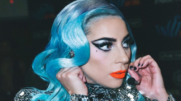 Lady Gaga dévoile «Enigma», son avatar futuriste à Las Vegas!