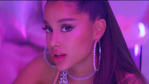 Ariana Grande - 7 rings