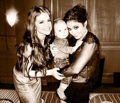 Selena Gomez: Une pas trop mauvaise journée au bureau :) 