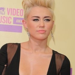 Miley Cyrus - coiffures