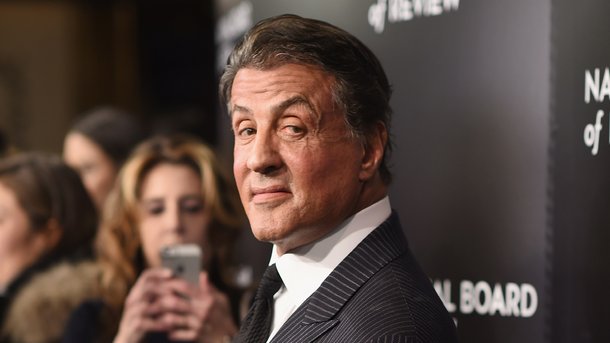 « Cliffhanger » : Sylvester Stallone reprend du service dans un remake