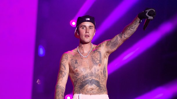 Justin Bieber : le chanteur annule sa tournée mondiale