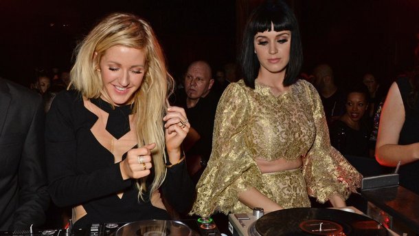 Ellie Goulding vs Katy Perry: le match