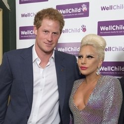 Lady Gaga et Tony Bennett rencontrent le Prince Harry