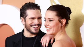 Éclipse solaire : Adèle Exarchopoulos et François Civil en mode "L'Amour Ouf", les internautes aussi !