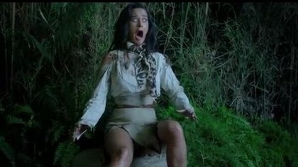 Katy Perry dans le clip de "Roar"