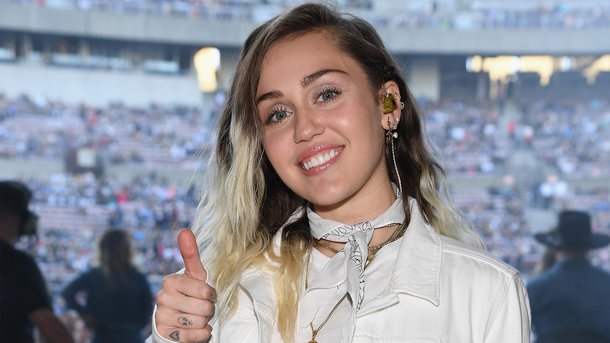 Miley Cyrus fait don d’un demi-million de dollars après les incendies en Californie