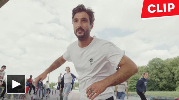 Jérémy Frérot fait ses adieux aux Frero Delavega avec son premier single «Revoir»