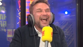 Scoop pour Rire & Chansons : Jeanfi Janssens raconte comment sa mère a convaincu son père d’accueillir les 17 canaris de Jeanfi dans leur maison - L'Afterwork du Rire