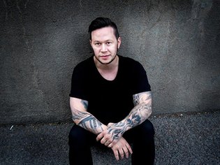 MIKE PERRY
