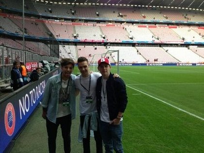 Louis Tomlinson : Quelle journée et quel match !!