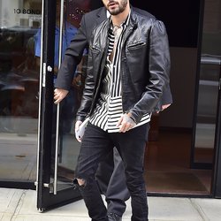 Zayn Malik est un adepte des blousons en cuir