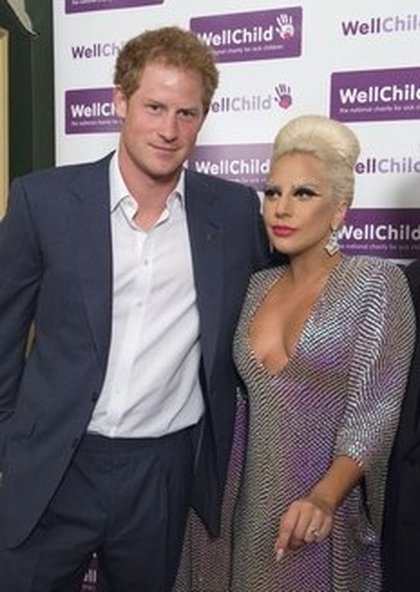 Lady Gaga et Tony Bennett rencontrent le Prince Harry