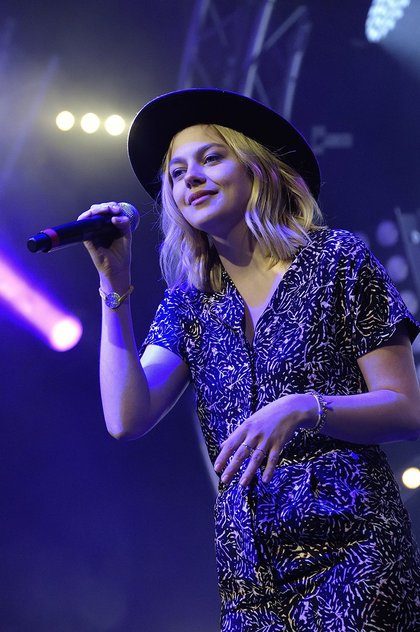 Louane - NRJ Music Tour Compiègne 2016