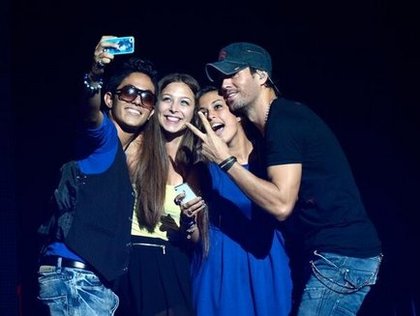Enrique Iglesias : Mes meilleurs souvenirs de tournée sont mes rencontres avec les fans. Et vous?  
