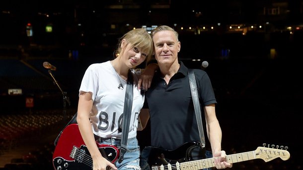 Taylor Swift invite Bryan Adams sur scène à Toronto