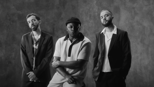 Bigflo et Oli assument leurs complexes dans «Bons élèves» avec MC Solaar