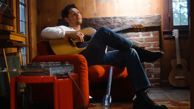 Niall Horan / Capture d'écran clip "Dinner Party"