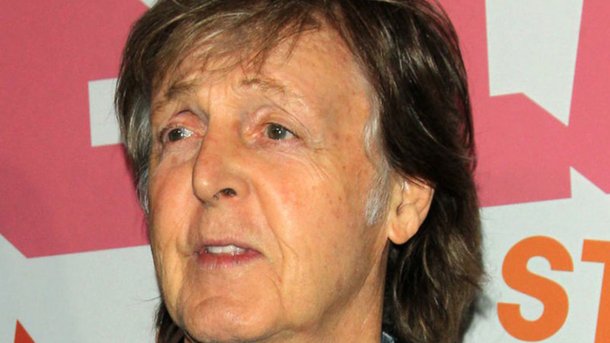 Paul McCartney revient par surprise à Liverpool