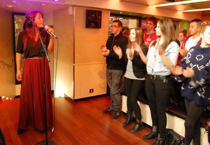 Mercredi 12 décembre avec Amel Bent 
