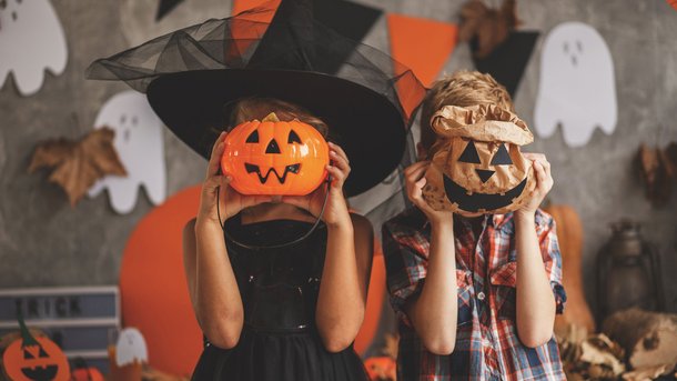 Les infos du Réveil Chérie : Une fête d'halloween réservée uniquement aux « élèves qui se comportent bien »