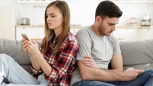 Les infos du Réveil Chérie : Connaissez-vous le fexting ?