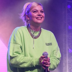 Louane - NRJ Music Tour Compiègne 2021
