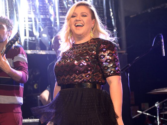 kelly-clarkson