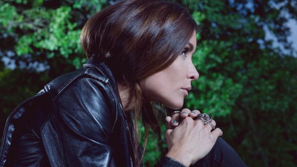 Jenifer : la bande-annonce de «Faut pas lui dire» dévoilée!