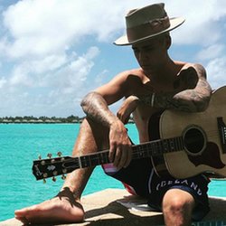 justin-bieber-a-bora-bora