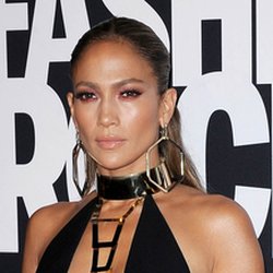 Jennifer Lopez: la reine du décolleté