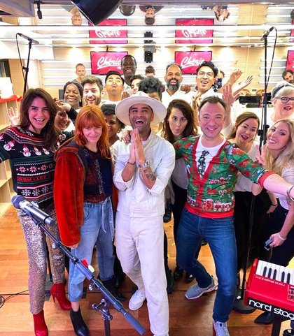 Ycare & Axelle Red sont venus chanter avec la chorale gospel Sankofa Unit pour célébrer Noël