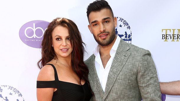 Britney Spears et Sam Asghari à la plage: leur escapade romantique et masquée!