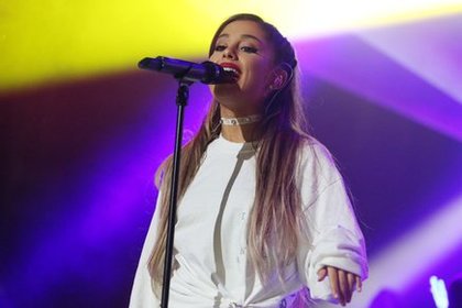 Ariana Grande en concert privé à Paris
