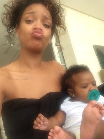 Rihanna: Island Galz