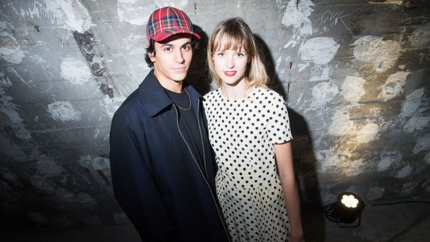 Angèle : qui est Léo Walk, son amoureux danseur?
