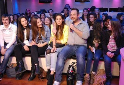 Lundi 27 mai avec Selena Gomez et Kev Adams