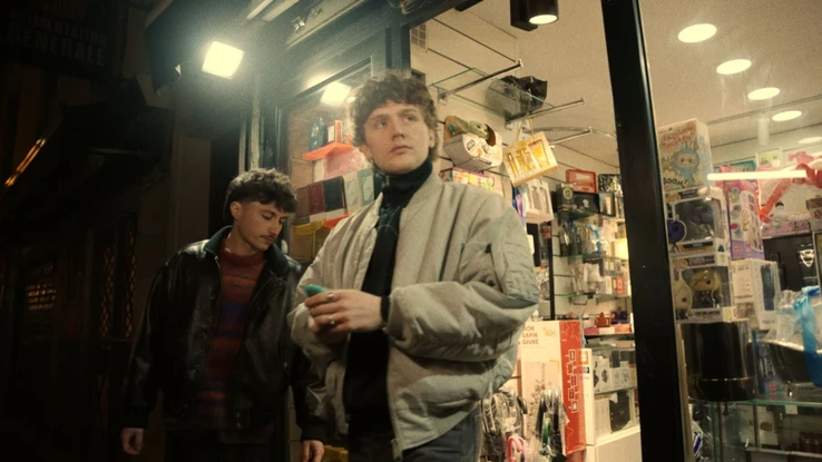 Léo et Bastiaan dans le clip de "Dernière soirée"