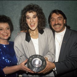 Céline Dion remporte l'Eurovision  le 30 avril 1988 dans la sélection Suisse avec le titre "Ne partez pas sans moi". Sa victoire marque un véritable tournant dans sa carrière internationale.
